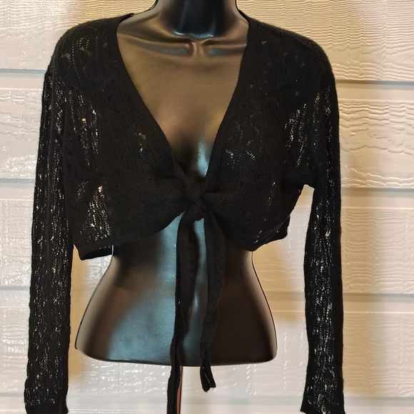 NORDSTROM SHRUG WOMES SZ SMALL 100% CASHMERE BLACK FRONT TIE SOFT CHIC LUXURY - Picture 2 of 8